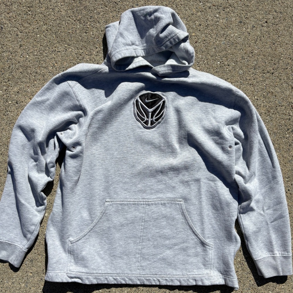 Nike Kids Gray Basketball Logo Pullover Hoodie Sweatshirt